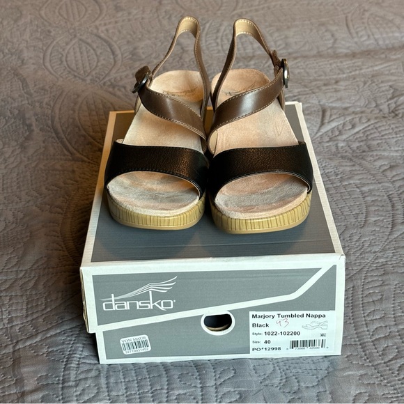 Dansko sandals - Picture 2 of 7